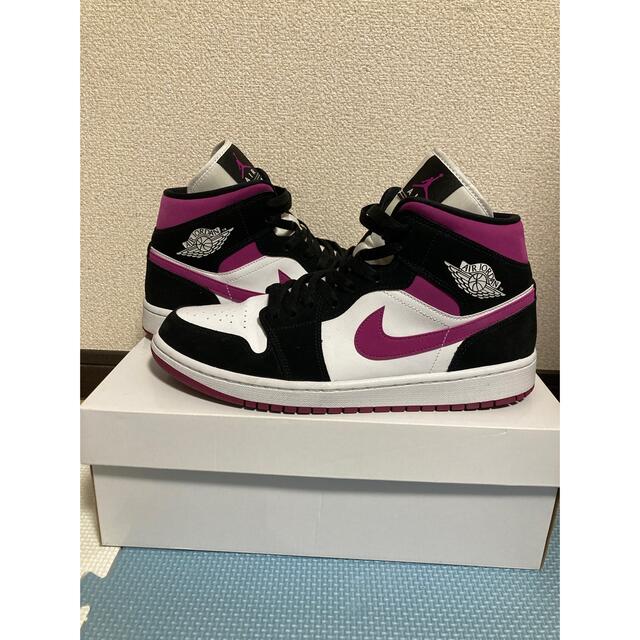 Nike WMNS AIR JORDAN1 MID  28.5cm