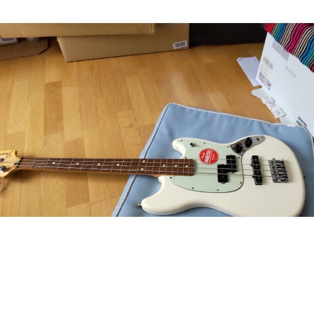 Fender  mexico Mustang bass