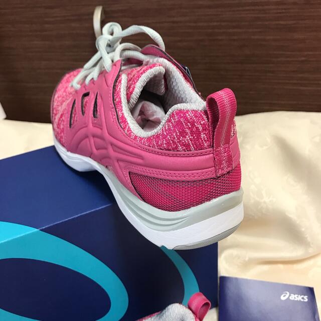 asics(アシックス)の新品 アシックス スニーカー 22.5 レディースの靴/シューズ(スニーカー)の商品写真