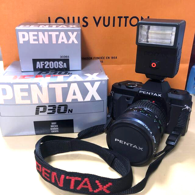 スマホ/家電/カメラ????美品????PENTAX????一眼レフフィルムカメラ????ストロボ付き????昭和レトロ????