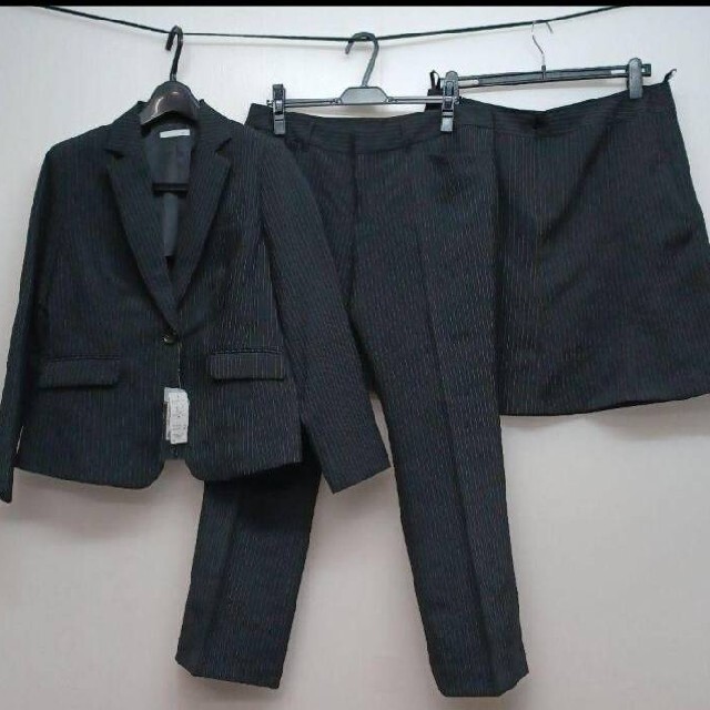 『4年保証』 上下セット  グレーブラック 新品タグ付✦XLサイズ スーツ フォーマル 婦人 スーツ