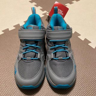 ザノースフェイス(THE NORTH FACE)のかに様専用【未使用】ノースフェイス　スニーカー　トレッキングシューズ(アウトドアシューズ)