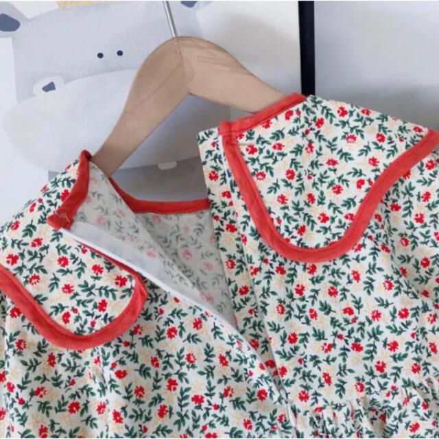 【感謝sale本日まで】韓国ベビー子供服　花柄ワンピース　¥1980→1780 キッズ/ベビー/マタニティのキッズ服女の子用(90cm~)(ワンピース)の商品写真