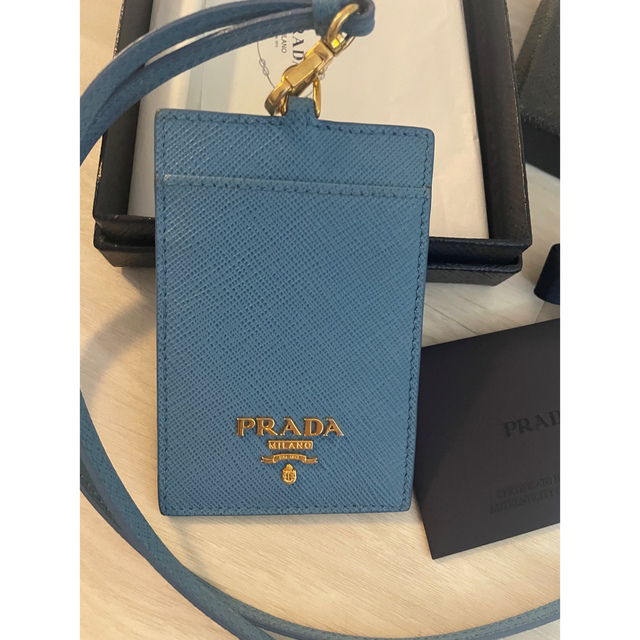 PRADA(プラダ)のプラダ　パスケース　カードケース レディースのファッション小物(パスケース/IDカードホルダー)の商品写真