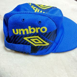 アンブロ(UMBRO)のサッカー　キャップ　帽子(帽子)