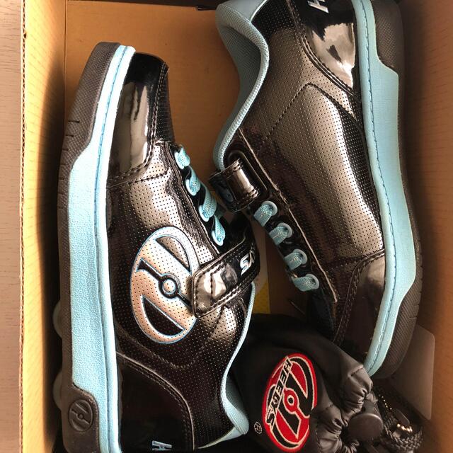 HEELYS(ヒーリーズ)のheelys★ローラーシューズ21cm黒 キッズ/ベビー/マタニティのキッズ靴/シューズ(15cm~)(ローラーシューズ)の商品写真