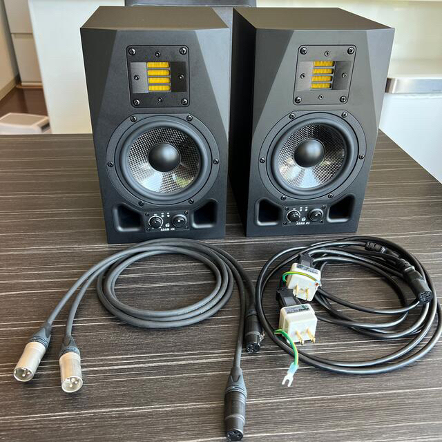 素晴らしい品質 美品 ADAM AUDIO アダムオーディオ A5X スピーカー