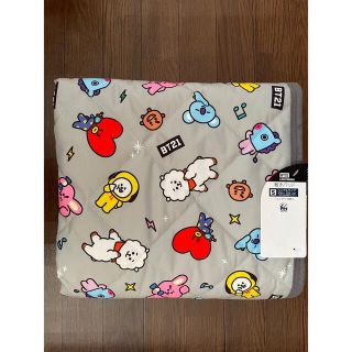 シマムラ(しまむら)の匿名配送⭐︎タグ付き⭐︎新品未使用⭐︎BT21⭐︎シングル⭐︎敷きパッド(キャラクターグッズ)