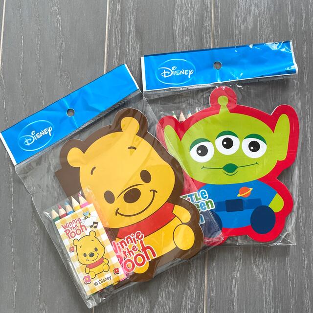 Disney(ディズニー)の《ディズニー》ぬりえ色鉛筆セット（2セット） エンタメ/ホビーのおもちゃ/ぬいぐるみ(キャラクターグッズ)の商品写真