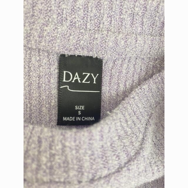 ZARA(ザラ)のSHEIN DAZY リブニット　パフスリーブ　Tシャツ レディースのトップス(Tシャツ(半袖/袖なし))の商品写真