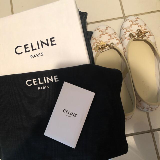 celine(セリーヌ)のCELINEバレリーナ  トリオンフプリント ラムスキン レディースの靴/シューズ(バレエシューズ)の商品写真