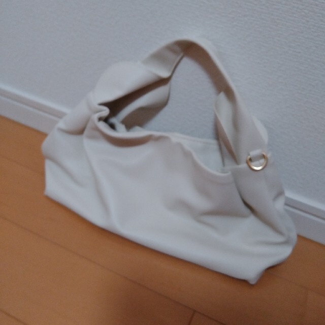 しまむら(シマムラ)のしまむら×yumi ☆ クロワッサンバッグ☆ レディースのバッグ(ショルダーバッグ)の商品写真