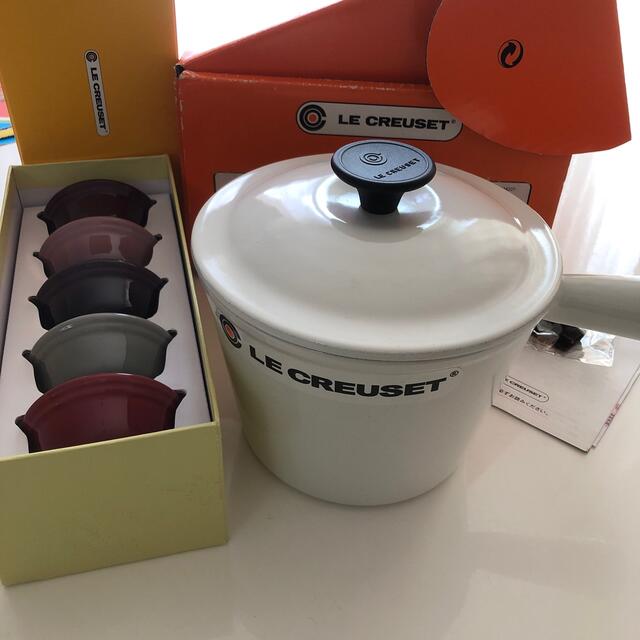 LE CREUSET(ルクルーゼ)のル・クルーゼ　ウィンザーポット　プチパイディッシュ新品未使用 インテリア/住まい/日用品のキッチン/食器(鍋/フライパン)の商品写真