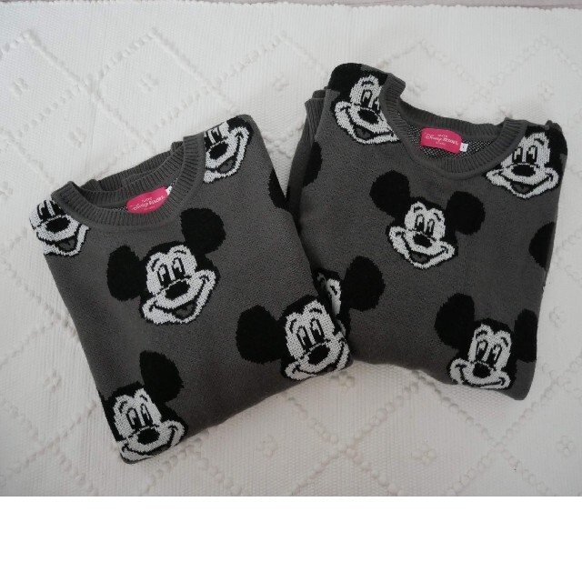 Disney(ディズニー)のあやか様専用♡ディズニー セーター ミッキー おそろい♡ レディースのトップス(ニット/セーター)の商品写真