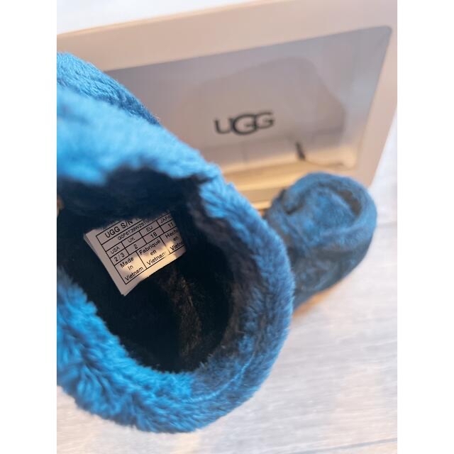 UGG(アグ)のUGG  ファーストシューズ　ベビーシューズ　11センチ キッズ/ベビー/マタニティのベビー靴/シューズ(~14cm)(その他)の商品写真