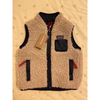 パタゴニア(patagonia)のパタゴニア patagonia レトロ キッズ ボアベスト キッズ　2T(ジャケット/上着)