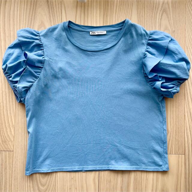 ZARA(ザラ)の日曜までSALE♡ZARA  フリル袖　Tシャツ レディースのトップス(Tシャツ(半袖/袖なし))の商品写真