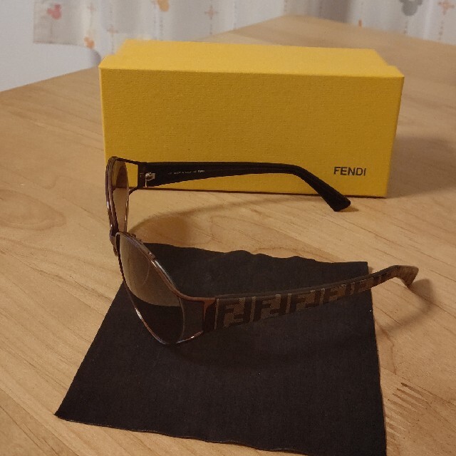 ララ様専用 フェンディ サングラス 【新品・未使用