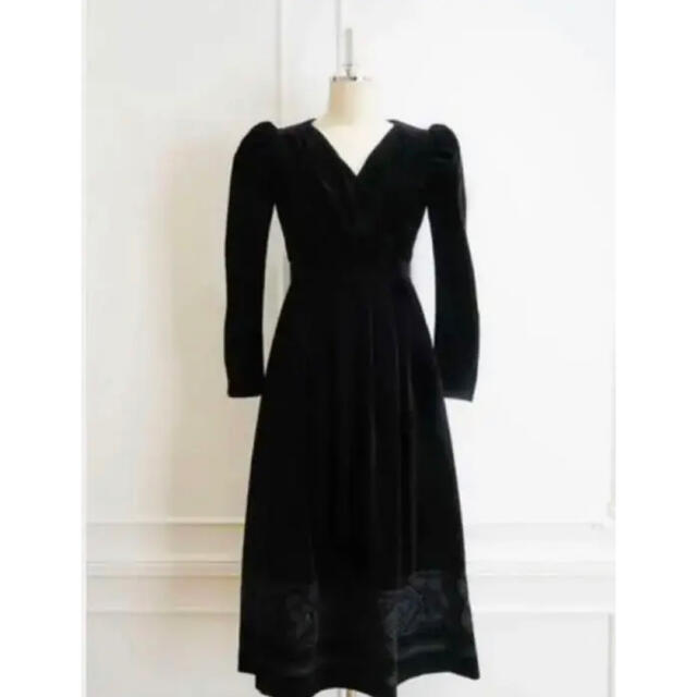 herlipto Embroidered Velour Midi Dress | www.innoveering.net