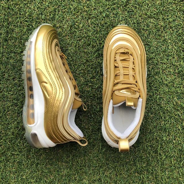 NIKE(ナイキ)の美品22 NIKE AIRMAX 97ナイキ  エアマックス97 H582 レディースの靴/シューズ(スニーカー)の商品写真