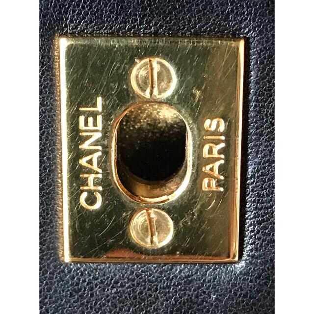 CHANEL(シャネル)の⭐︎美品⭐︎ヴィンテージCHANELマトラッセハンドバッグ⭐︎ラムスキン レディースのバッグ(ハンドバッグ)の商品写真