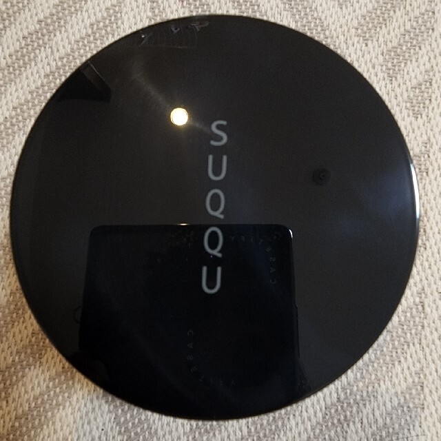 SUQQU(スック)のSUQQU　ソフトベルベットルースパウダー コスメ/美容のベースメイク/化粧品(フェイスパウダー)の商品写真