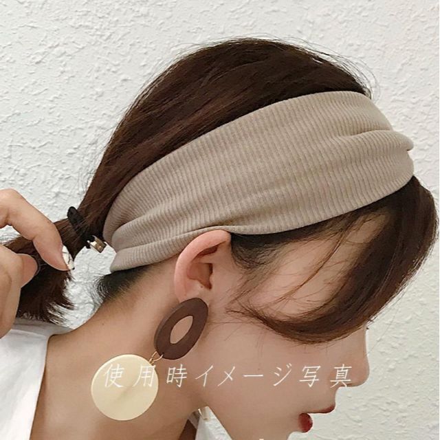 ♡ 匿名配送 リブ へアバンド ブラック ターバンバンド レディースのヘアアクセサリー(ヘアバンド)の商品写真