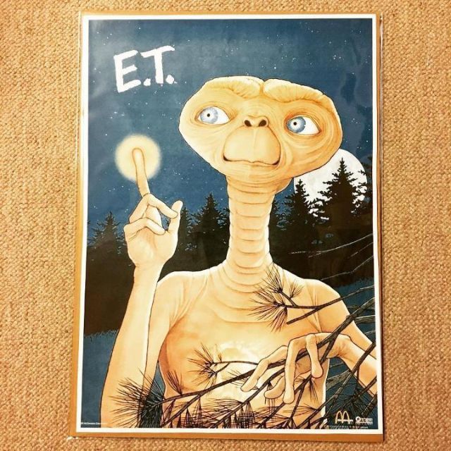 布 ポスター「E.T. イラスト 指から光」 インテリア/住まい/日用品のインテリア小物(その他)の商品写真