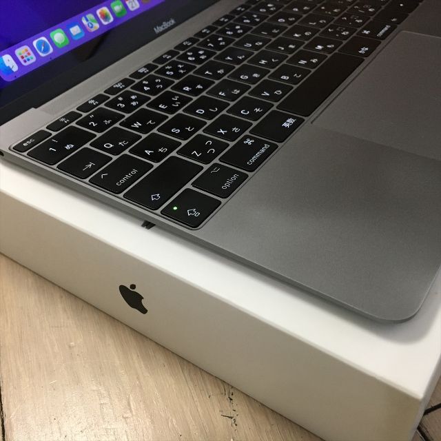 386) Apple MacBook 12インチ 2017 Core m3