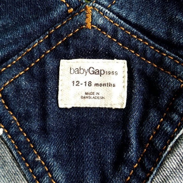 babyGAP(ベビーギャップ)のGAP　BABY  デニム　オーバーオール　80 キッズ/ベビー/マタニティのベビー服(~85cm)(ロンパース)の商品写真