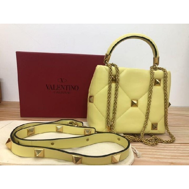 激安】 VALENTINO - Valentino Garavaniローマンスタッズ ハンドバッグ
