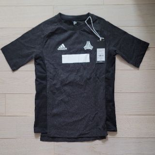 アディダス(adidas)のadidas　Tシャツ　130(Tシャツ/カットソー)