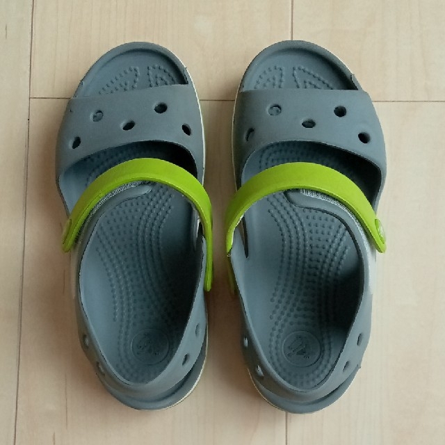 crocs(クロックス)の専用❗❗CROCS キッズ　18.5㌢ キッズ/ベビー/マタニティのキッズ靴/シューズ(15cm~)(サンダル)の商品写真