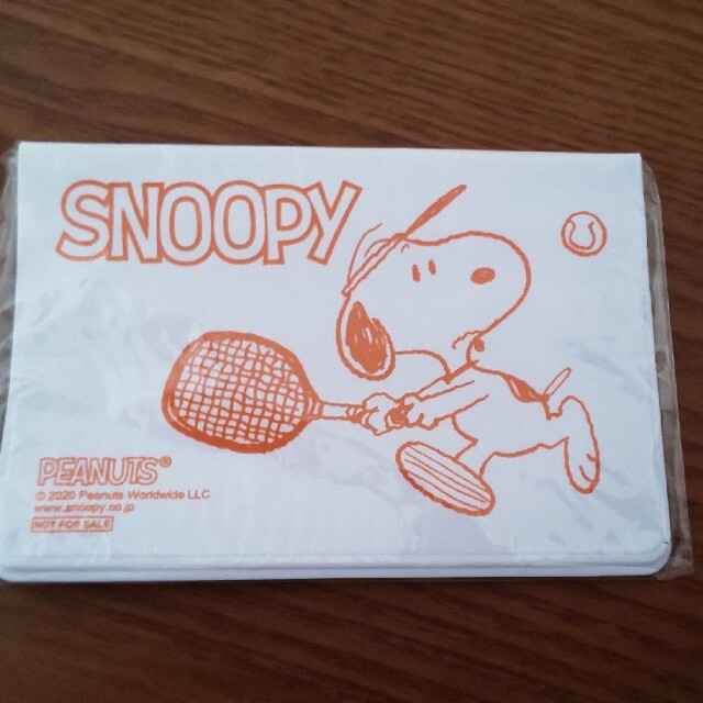SNOOPY - スヌーピーのパスケースの通販 by FRIL｜スヌーピーならラクマ
