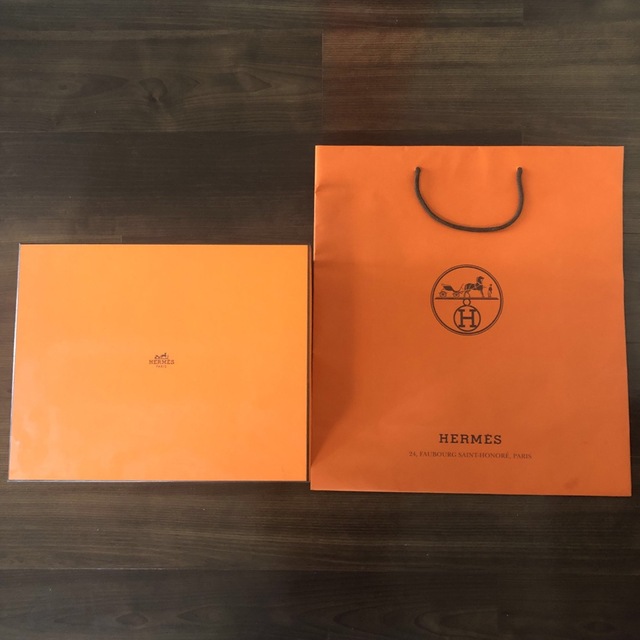 Hermes(エルメス)のHERMES エルメス 空箱 レディースのバッグ(ショップ袋)の商品写真