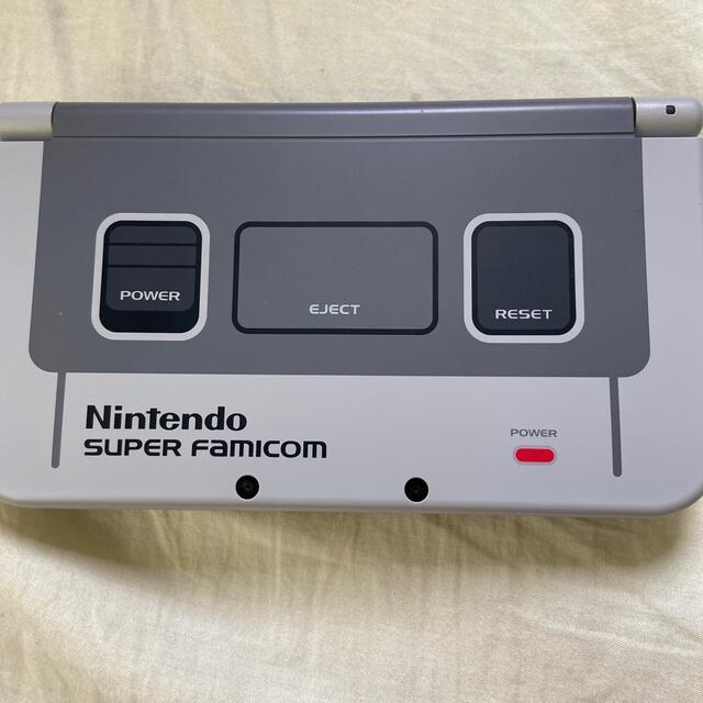 ニンテンドー3DSファミコンカラー