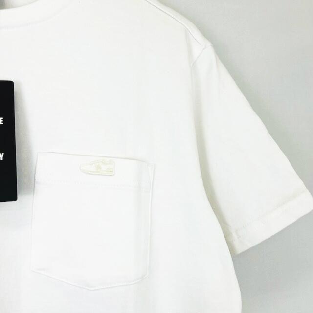 New Balance(ニューバランス)のNEW BALANCE シューズパッチ ポケットTシャツ 半袖 白 M メンズのトップス(Tシャツ/カットソー(半袖/袖なし))の商品写真