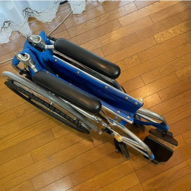 ♿ 自走型 新モデル ⭐️ノーパンクタイヤ 最軽量 10.2kg アルミ 車椅子