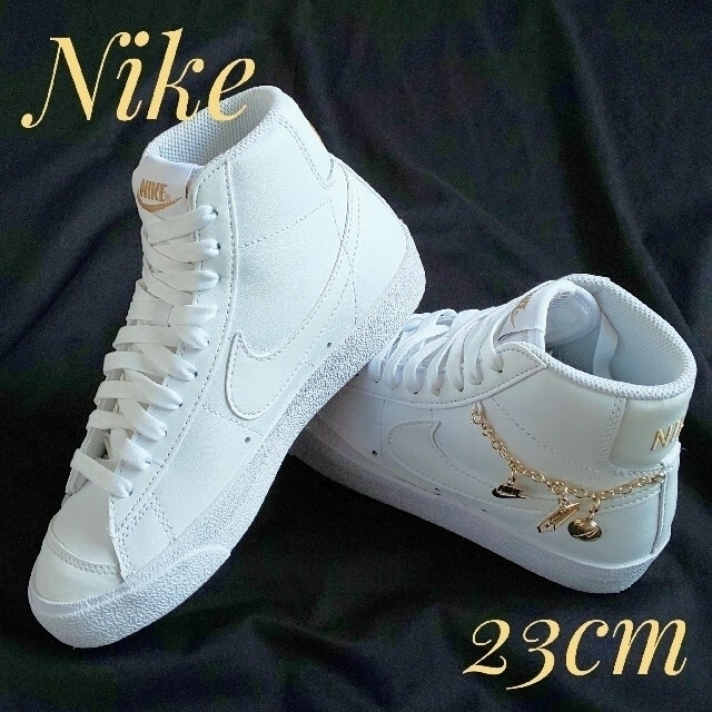 希少 Nike レディースハイカットスニーカー ホワイト チェーン 23cm