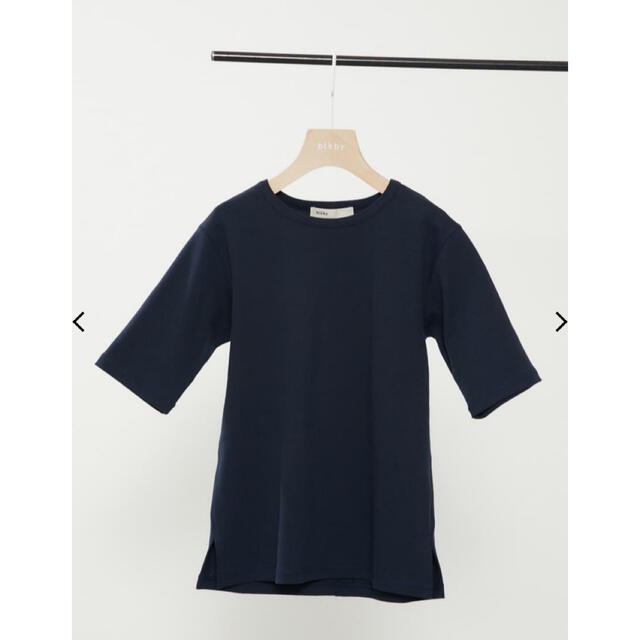 BLACK by moussy(ブラックバイマウジー)のwju様専用　ハーフスリーブTシャツ　blkby 2022SS  タグあり美品 レディースのトップス(Tシャツ(半袖/袖なし))の商品写真