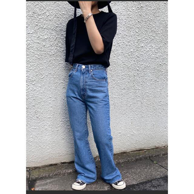 BLACK by moussy(ブラックバイマウジー)のwju様専用　ハーフスリーブTシャツ　blkby 2022SS  タグあり美品 レディースのトップス(Tシャツ(半袖/袖なし))の商品写真