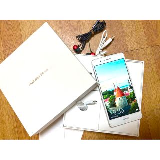 ファーウェイ(HUAWEI)のHUAWEI P9 lite ホワイト バッテリー100%！！(スマートフォン本体)