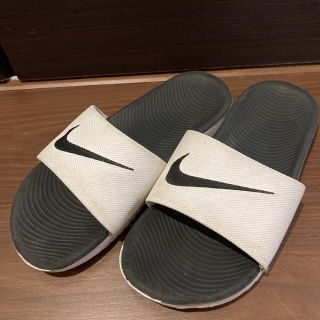 NIKE ベナッシ ホワイト 22cm(サンダル)