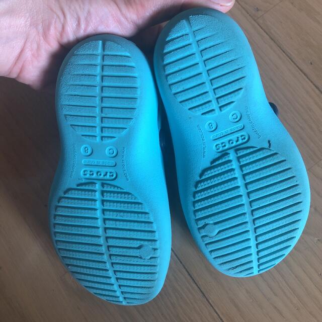 crocs(クロックス)の！！ひまわり様専用！！クロックス　キッズサンダル キッズ/ベビー/マタニティのキッズ靴/シューズ(15cm~)(サンダル)の商品写真