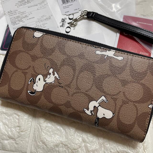 人気在庫あ COACH 未開封新品 COACHスヌーピーコラボ長財布の通販 by みこ｜コーチならラクマ