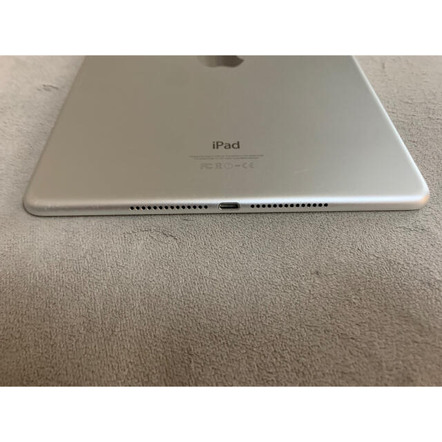 Apple(アップル)のiPad Air 2 9.7 64GB wifi スマホ/家電/カメラのスマートフォン/携帯電話(スマートフォン本体)の商品写真