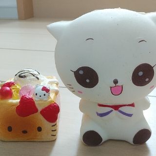 サンリオ(サンリオ)のキティちゃんのパンスクイーズ(知育玩具)