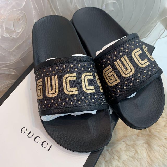 Gucci(グッチ)の☆新品☆GUCCI GUCCYプリント スライドサンダル 約23cm レディースの靴/シューズ(サンダル)の商品写真