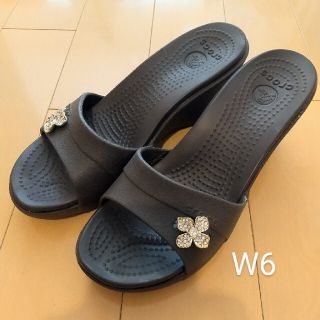 クロックス ヒールサンダルの通販 100点以上 | crocsを買うならラクマ