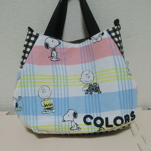 SNOOPY(スヌーピー)のハンドメイドスヌーピーてぬぐいリメイクチューリップバッグ(ショルダー紐付き) レディースのバッグ(その他)の商品写真